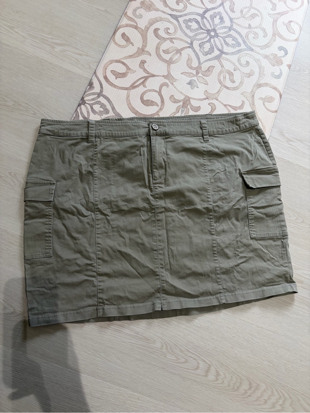 Torrid green denim skirt 22
